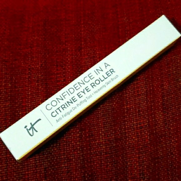 IT COSMETICS CITRINE DUAL-ENDED ANTI-FATIGUE DE-PUFFING TOOL+HEAVENLY SKIN BRUSH - Picture 2 of 4